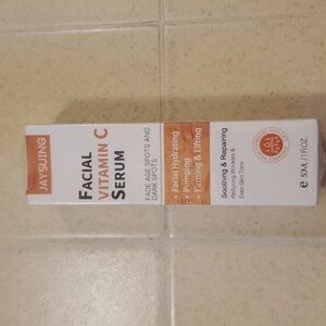 Jaysuing Facial Vitamin C Serum 1 fl oz NEW